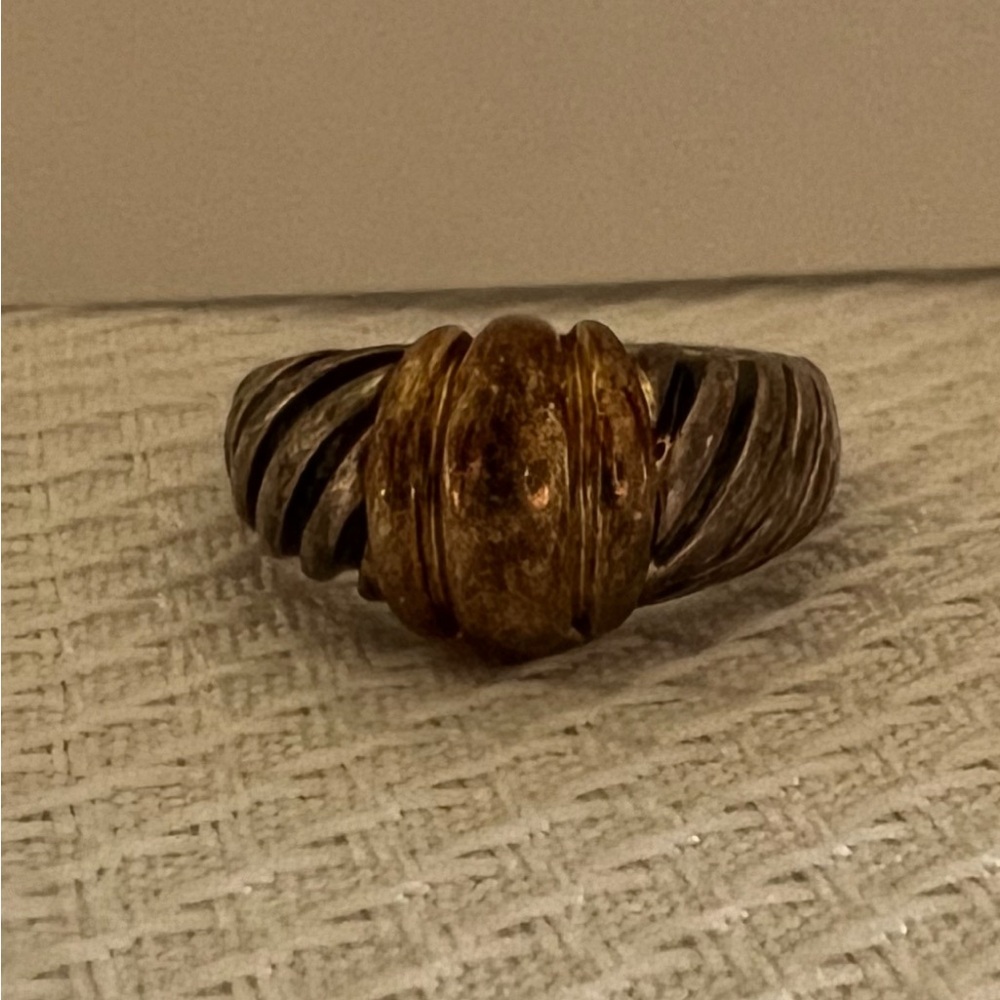 Ladies vintage DAVID YURMAN 14 karat gold and sterling silver shrimp domed ring